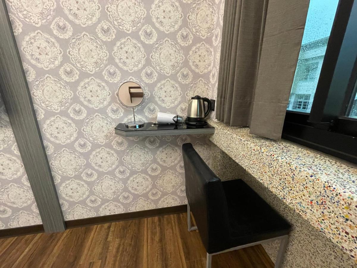 Weifeng Boutique Business Hotel - Zhanqian Branch Pingtung Ngoại thất bức ảnh
