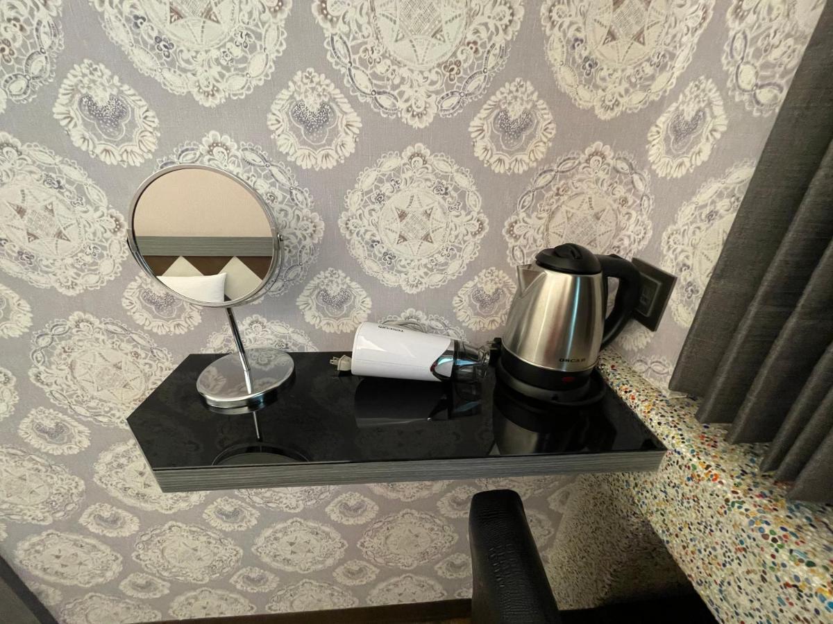 Weifeng Boutique Business Hotel - Zhanqian Branch Pingtung Ngoại thất bức ảnh