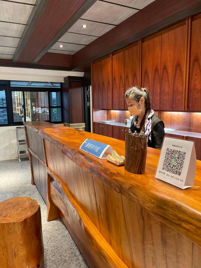 Weifeng Boutique Business Hotel - Zhanqian Branch Pingtung Ngoại thất bức ảnh