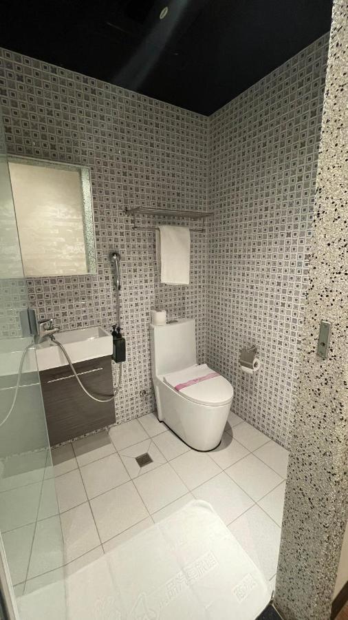 Weifeng Boutique Business Hotel - Zhanqian Branch Pingtung Ngoại thất bức ảnh